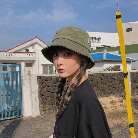 YesStyle Accessories - NWOT YesStyle Streetwear Green Bucket Hat